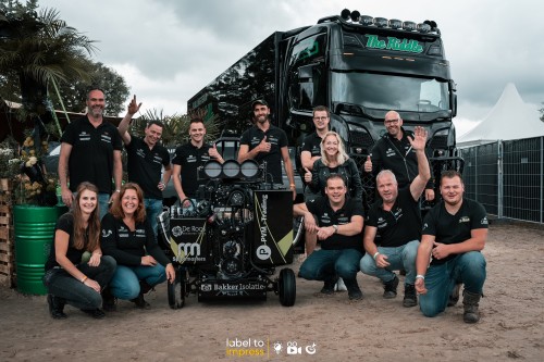 beach pull team